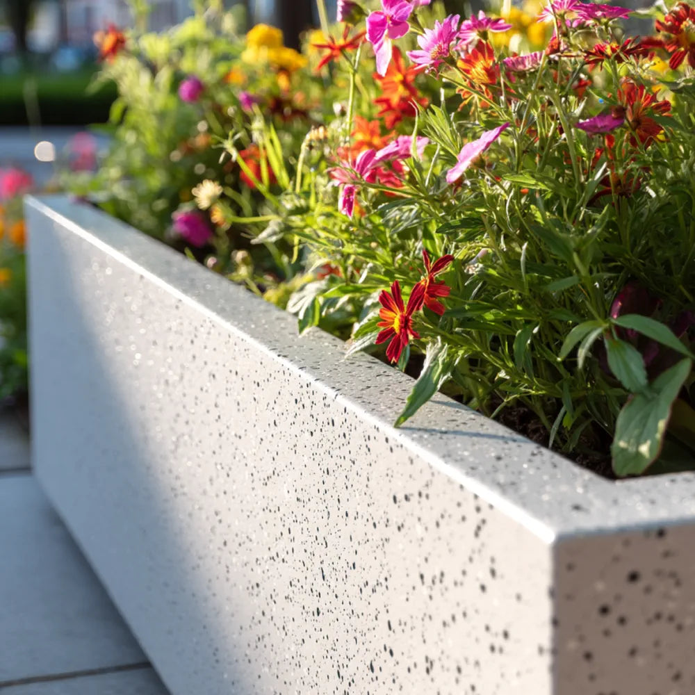 Alustone Planters