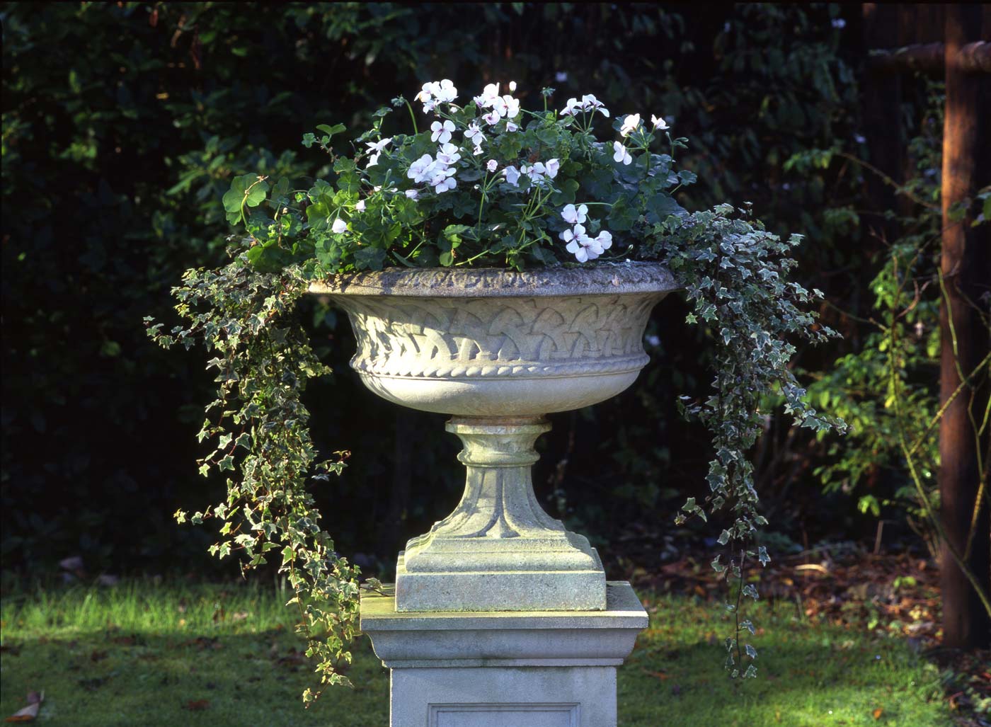 78.5cm Eastwell Urn Stone Planter