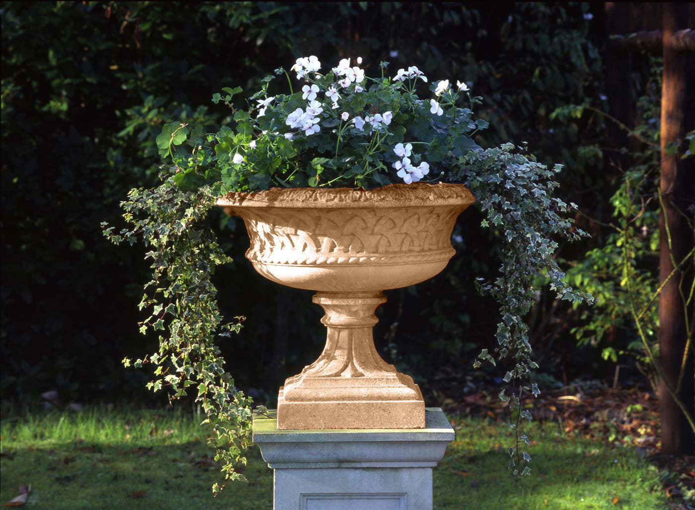 78.5cm Eastwell Urn Stone Planter