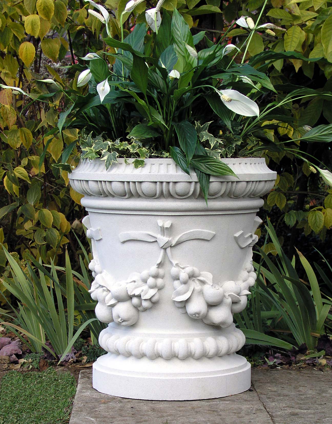 52cm Festooned Jardiniere Stone Planter