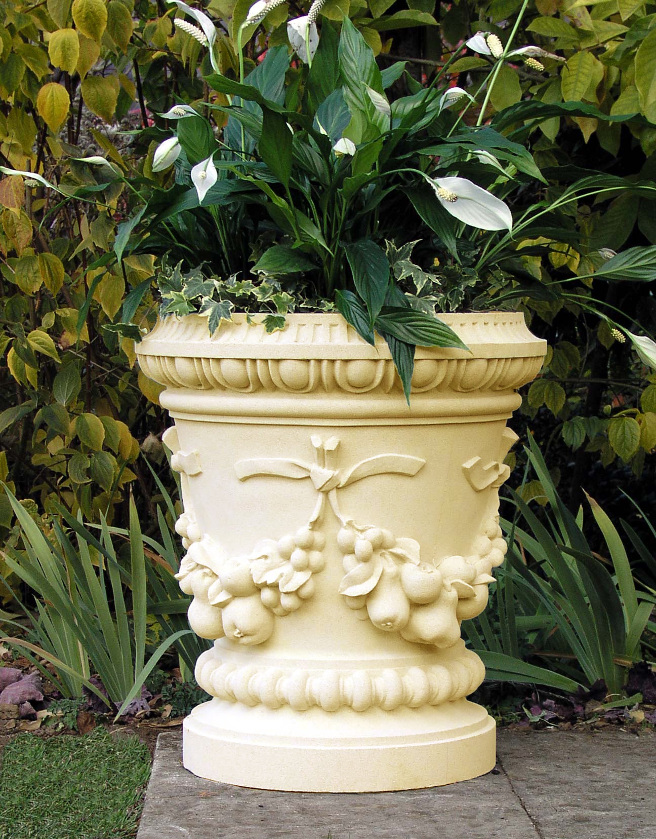 52cm Festooned Jardiniere Stone Planter