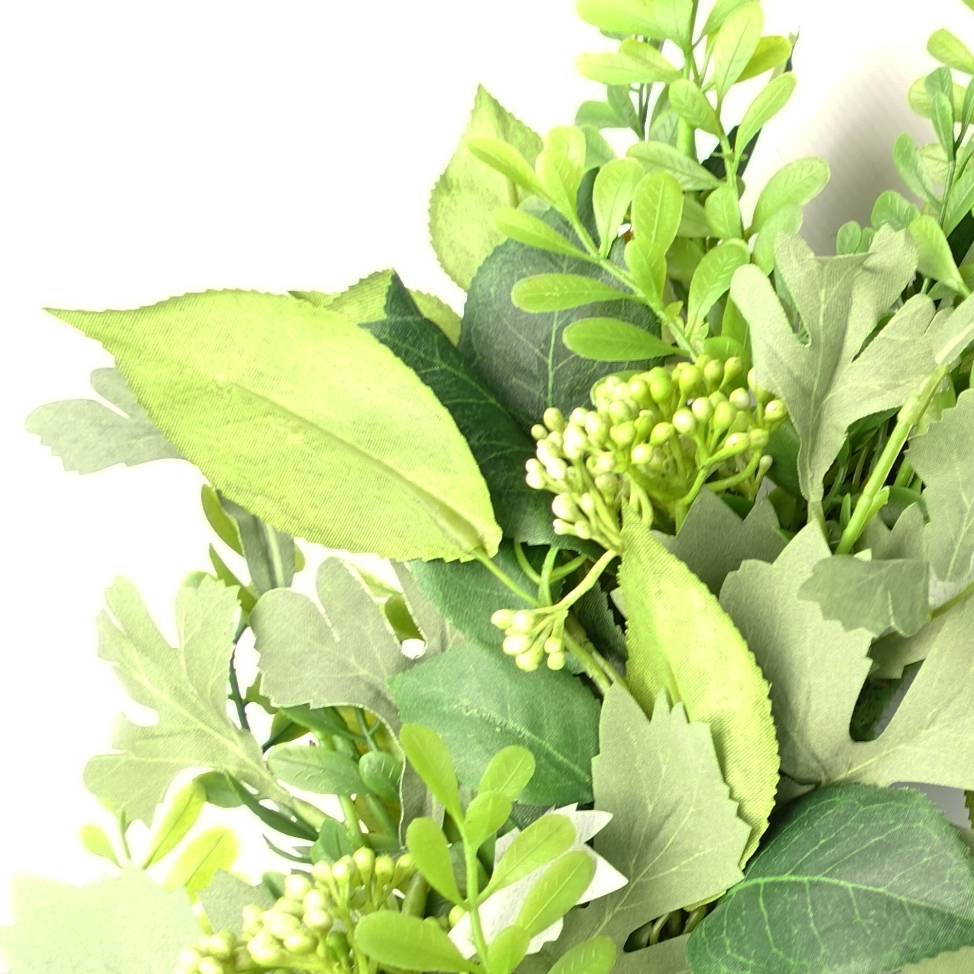 50cm Artificial Wreath Fern Leaf