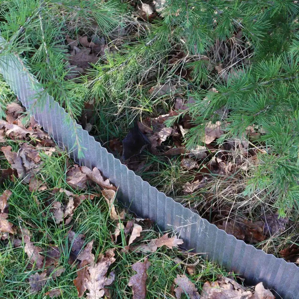 Say goodbye to unruly edges: Metal lawn edging keeps your garden looking neat and polished.