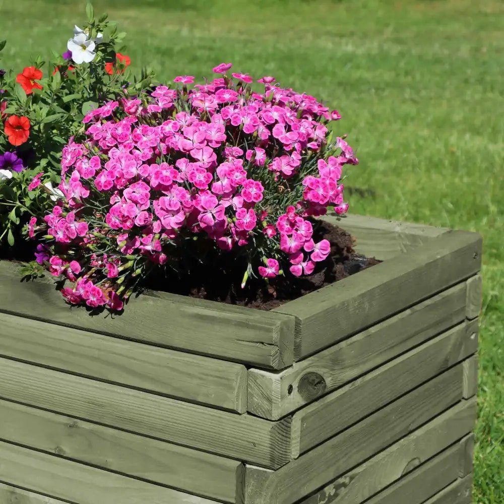 Cedar wooden planters are naturally weather-resistant and offer a beautiful reddish-brown hue.