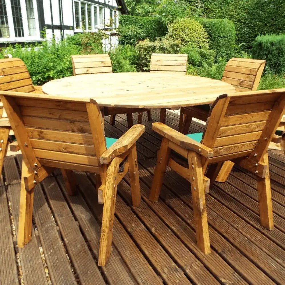 Relax and recharge in the fresh air with this comfortable garden seating set, perfect for reading, sunbathing, or enjoying conversation.