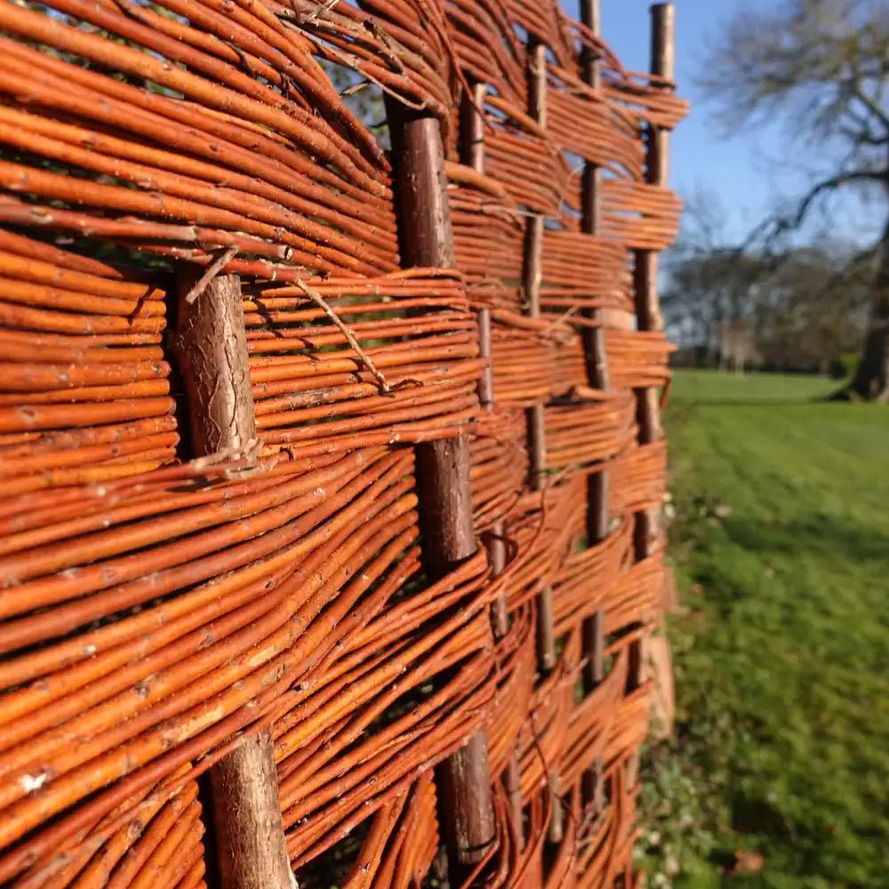 Artisanal Willow Bunch Weave Hurdle for a Unique and Special Touch